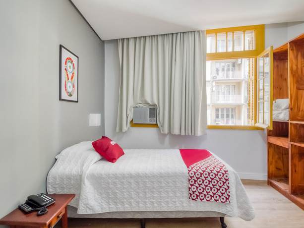 Imagen de la habitación del Hotel Lancaster Poa. Foto 8