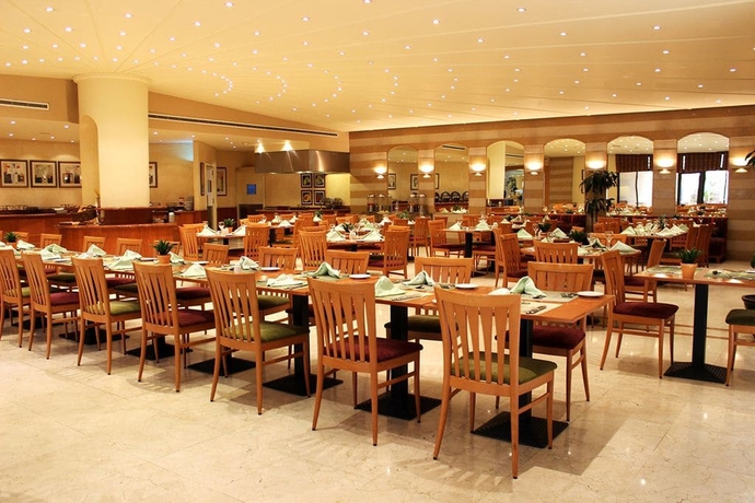 Imagen del bar/restaurante del Hotel Lancaster Tamar. Foto 6