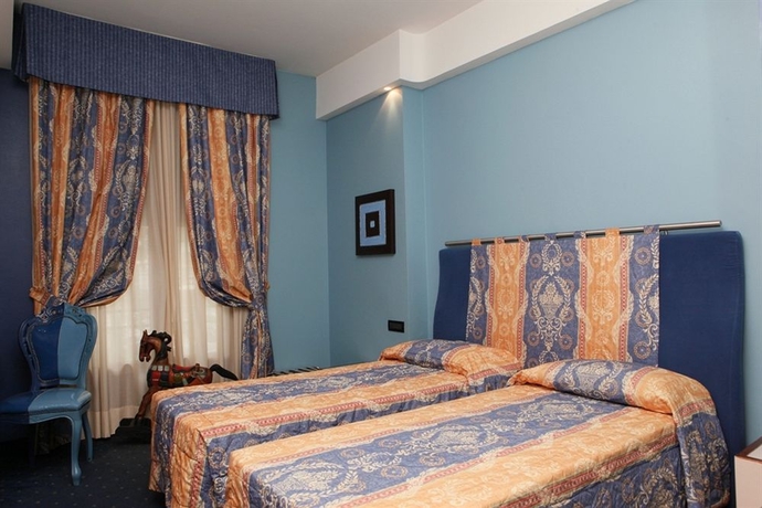 Imagen de la habitación del Hotel Lancaster, Turín. Foto 3