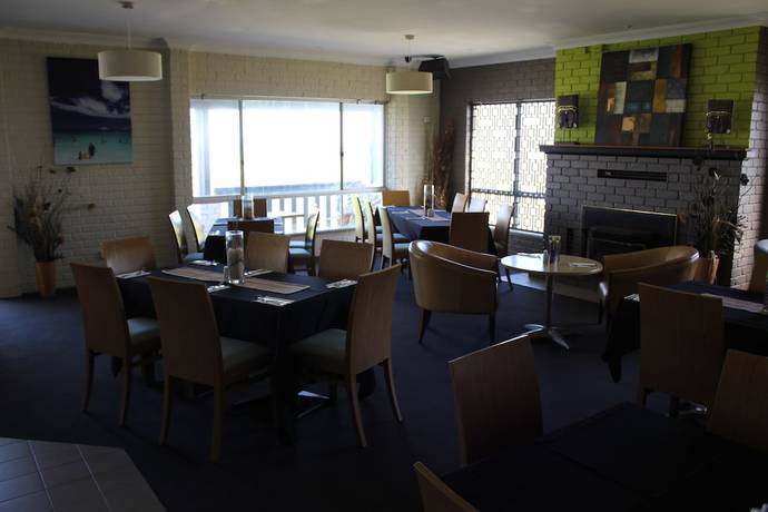 Imagen del bar/restaurante del Hotel Lancelin Beach Hotel. Foto 2