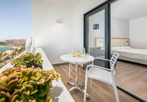 Imagen de la habitación del Hotel Lancelot, Arrecife. Foto 6