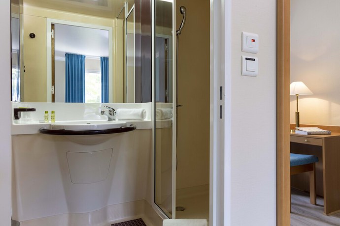 Imagen de la habitación del Hotel Lancelot & Spa - Domaine du Roi Arthur. Foto 8