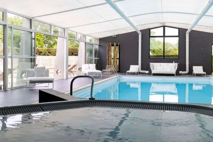 Imagen de la piscina del Hotel Lancelot & Spa - Domaine du Roi Arthur. Foto 17