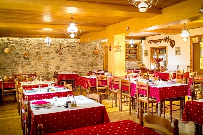 Imagen del bar/restaurante del Hotel L'ancienne Auberge. Foto 9