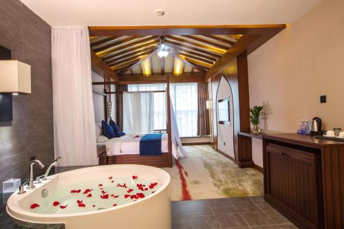 Imagen de la habitación del Hotel Lanco (previous Shenzhen Horizon). Foto 8