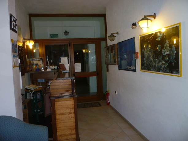 Imagen de los interiores del Hotel L'ancora, Santa Teresa Gallura. Foto 7