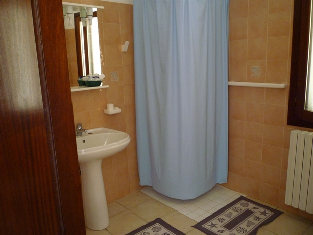 Imagen de la habitación del Hotel L'ancora, Santa Teresa Gallura. Foto 2