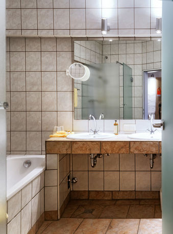 Imagen de los interiores del Hotel Land Gut H&ouml;hne. Foto 11