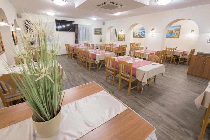 Imagen del bar/restaurante del Hotel Land Plan and Restaurant. Foto 8