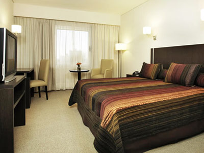 Imagen de la habitación del Hotel Land Plaza. Foto 3