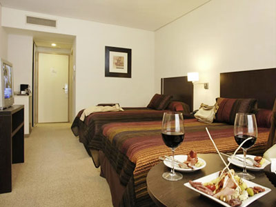 Imagen de la habitación del Hotel Land Plaza. Foto 5