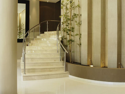 Imagen de los interiores del Hotel Land Plaza. Foto 9
