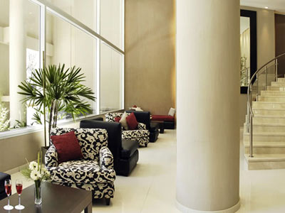 Imagen de los interiores del Hotel Land Plaza. Foto 10