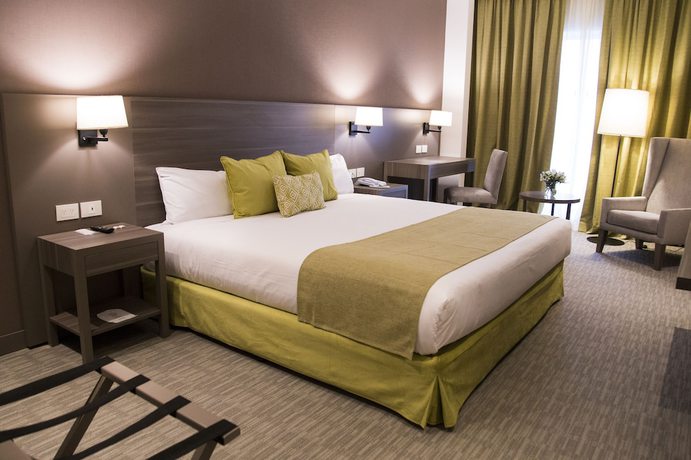 Imagen de la habitación del Hotel Land Plaza La Plata. Foto 14