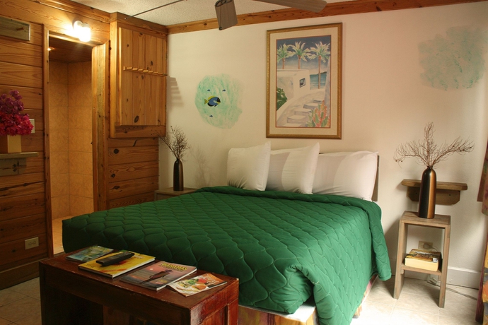 Imagen de la habitación del Hotel Land Shark Coco Plum Resort. Foto 4