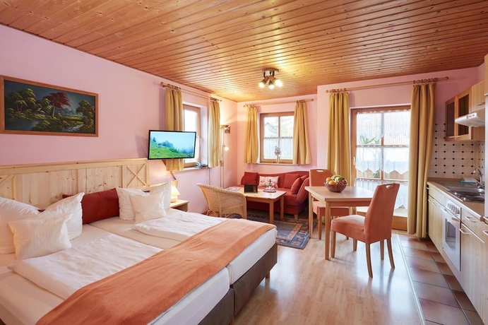 Imagen de la habitación del Hotel Land- Und Aktivhotel Altm&uuml;hlaue. Foto 3