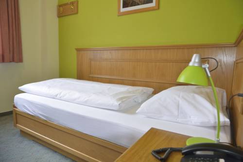 Imagen de la habitación del Hotel Land- Und Golfhotel Alte Fliegerschule. Foto 7