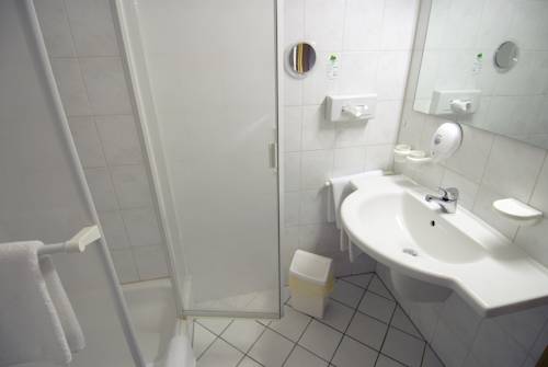 Imagen de la habitación del Hotel Land- Und Golfhotel Alte Fliegerschule. Foto 11