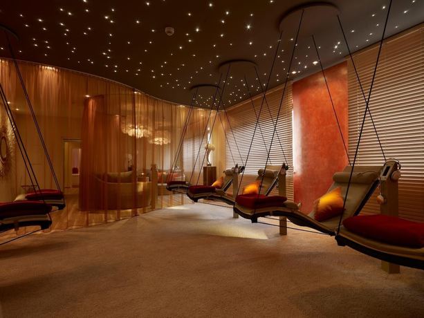 Imagen de la piscina del Hotel Land and Golf Stromberg. Foto 18