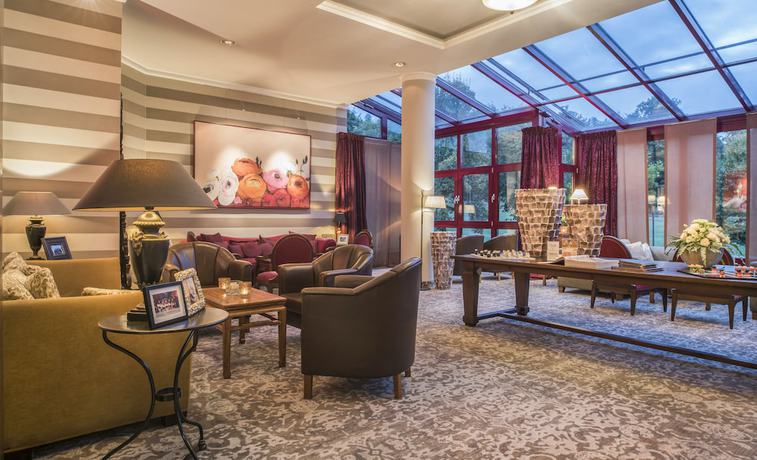 Imagen de los interiores del Hotel Land and Golf Stromberg. Foto 14