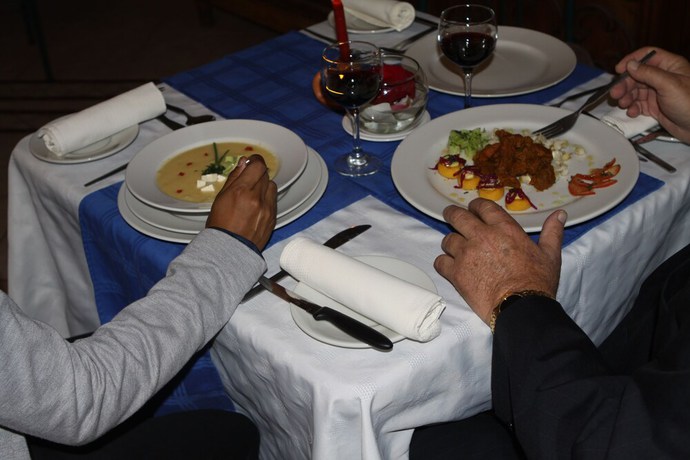 Imagen del bar/restaurante del Hotel Land of the Sun. Foto 4