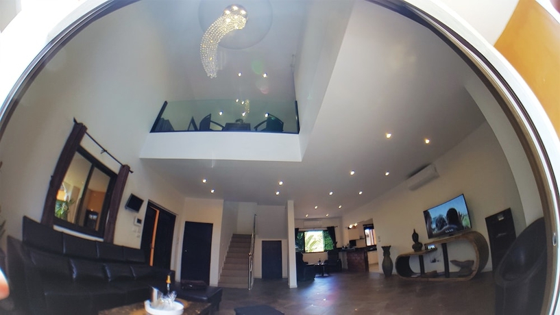 Imagen de los interiores del Hotel Land59 Pool Villa Pattaya - 5 Bedrooms. Foto 15