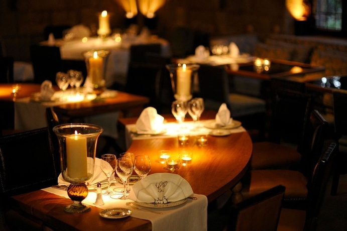 Imagen del bar/restaurante del Hotel Landa. Foto 2