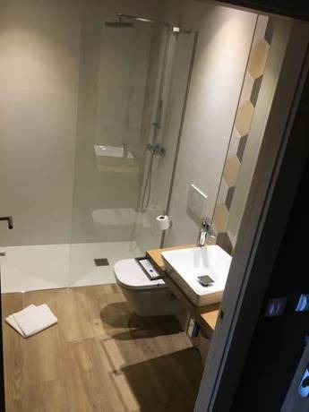 Imagen de la habitación del Hotel Landaben. Foto 3