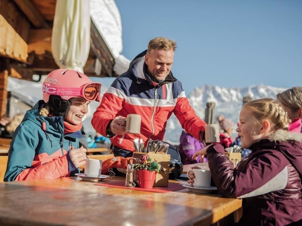 Imagen de los interiores del Hotel Landal Resort Maria Alm. Foto 10
