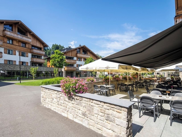 Imagen del bar/restaurante del Hotel Landal Resort Maria Alm. Foto 5