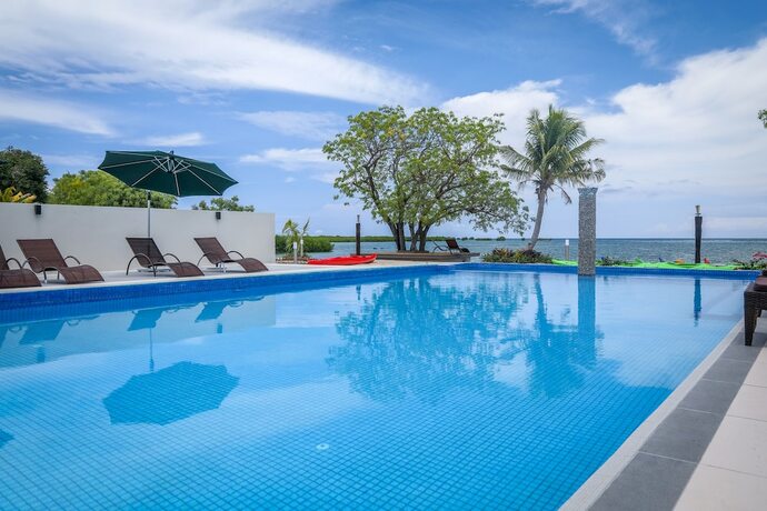 Imagen general del Hotel Landers Bay Resort and Spa Fiji - Adults Only. Foto 1