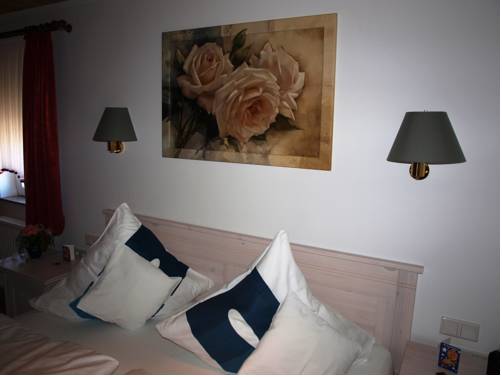 Imagen de la habitación del Hotel Landgasthaus Bonn. Foto 6