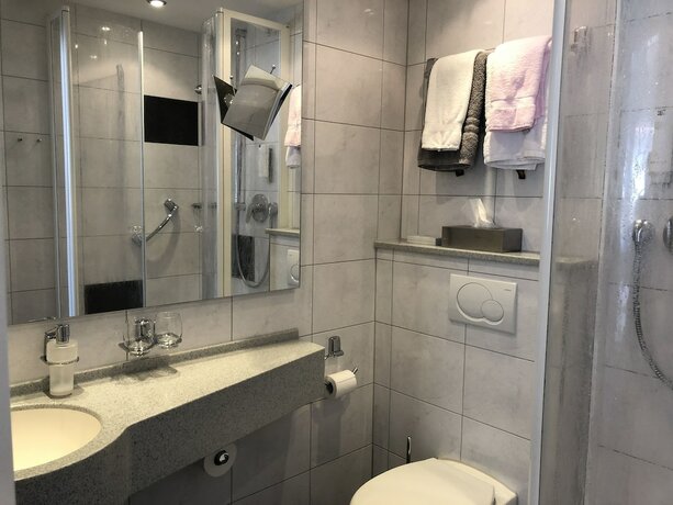 Imagen general del Hotel Landgasthaus Zur Linde. Foto 6