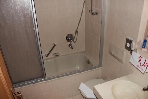 Imagen de la habitación del Hotel Landgasthaus & Kurfer Hof. Foto 10