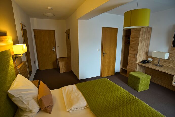 Imagen de la habitación del Hotel Landgasthof Altes Kurhaus. Foto 17