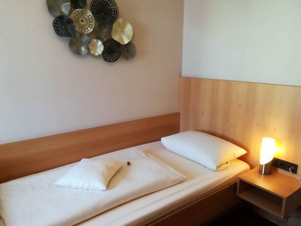 Imagen de la habitación del Hotel Landgasthof Euringer, Manching. Foto 4