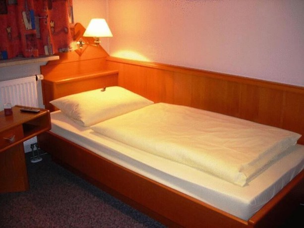 Imagen de la habitación del Hotel Landgasthof Euringer, Manching. Foto 9