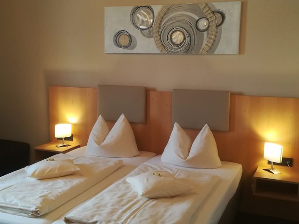 Imagen de la habitación del Hotel Landgasthof Euringer, Manching. Foto 11