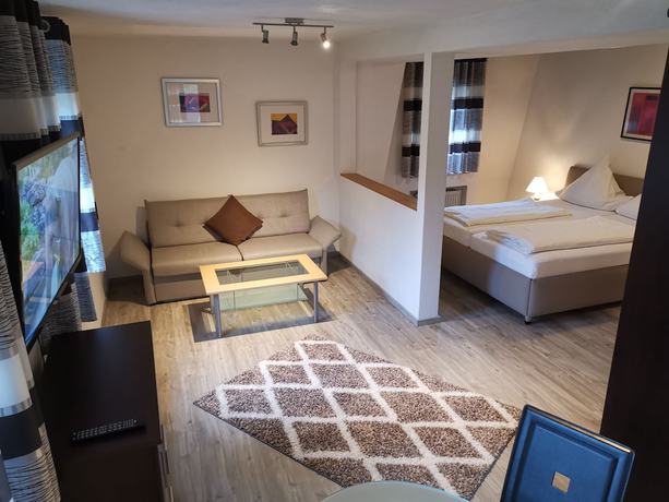Imagen de la habitación del Hotel Landgasthof Gr&uuml;ner Baum, Oberzent. Foto 13