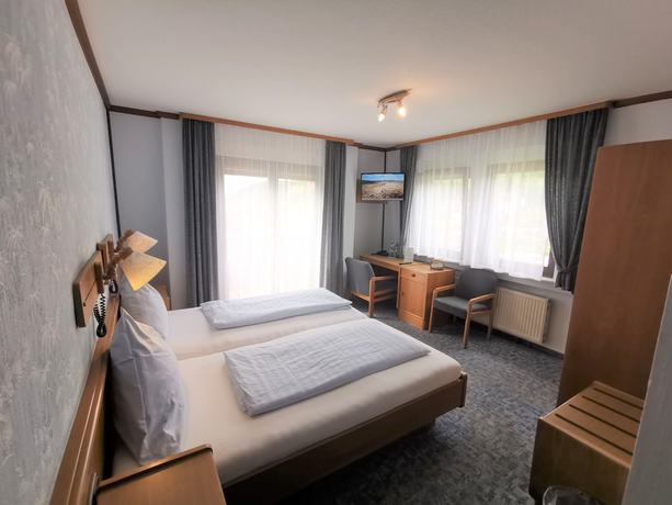 Imagen de la habitación del Hotel Landgasthof Gr&uuml;ner Baum, Oberzent. Foto 16