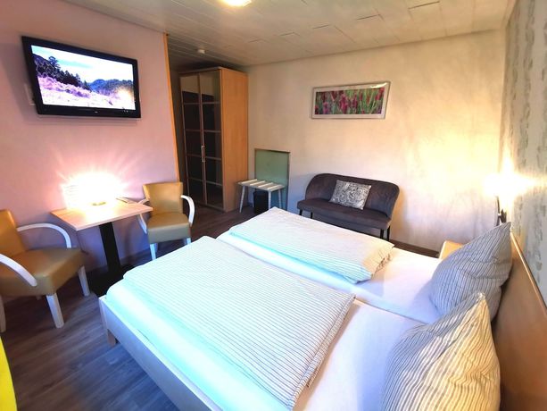 Imagen de la habitación del Hotel Landgasthof Gr&uuml;ner Baum, Oberzent. Foto 18