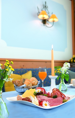 Imagen del bar/restaurante del Hotel Landgasthof Hotel Gentner. Foto 5