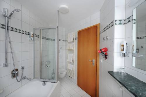 Imagen de la habitación del Hotel Landgasthof H&ouml;lzle. Foto 5