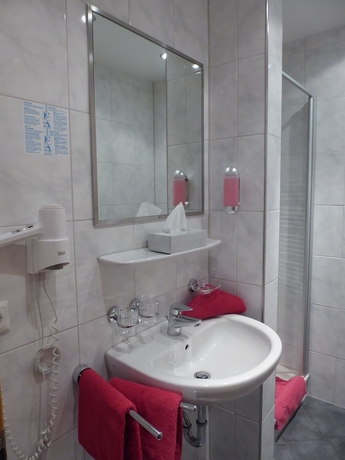 Imagen de la habitación del Hotel Landgasthof Hubertus. Foto 11