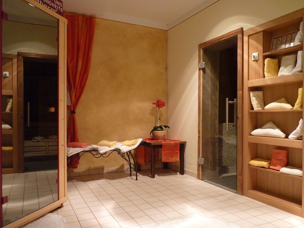 Imagen de la piscina del Hotel Landgasthof Hubertus. Foto 19