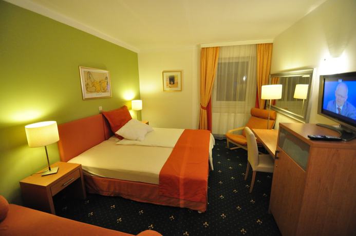 Imagen de la habitación del Hotel Landgasthof Kreuzwirt. Foto 5