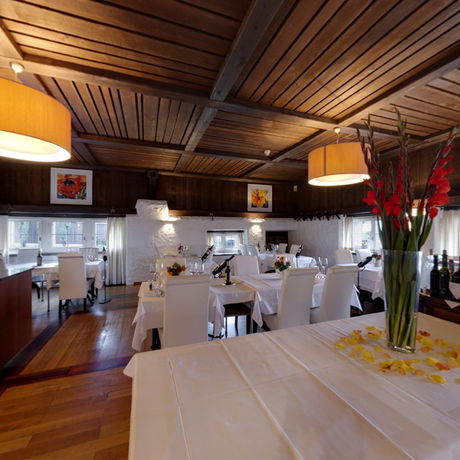 Imagen del bar/restaurante del Hotel Landgasthof Leuen. Foto 6