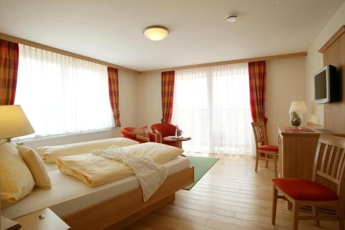 Imagen de la habitación del Hotel Landgasthof L&ouml;wen, Bad Teinach-Zavelstein. Foto 9