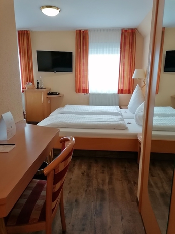 Imagen de la habitación del Hotel Landgasthof Niebler. Foto 10
