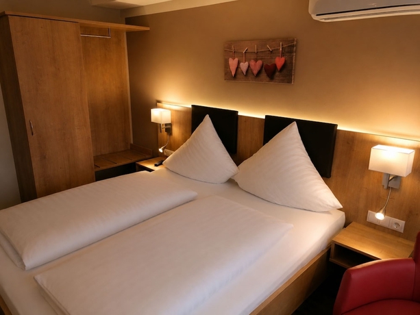 Imagen de la habitación del Hotel Landgasthof Niebler. Foto 14